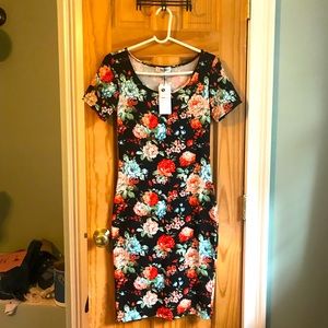 Body con sweetheart short sleeve midi dress